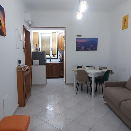 Ferienwohnung Casa Genoveffa Napoli Centro Exterior foto
